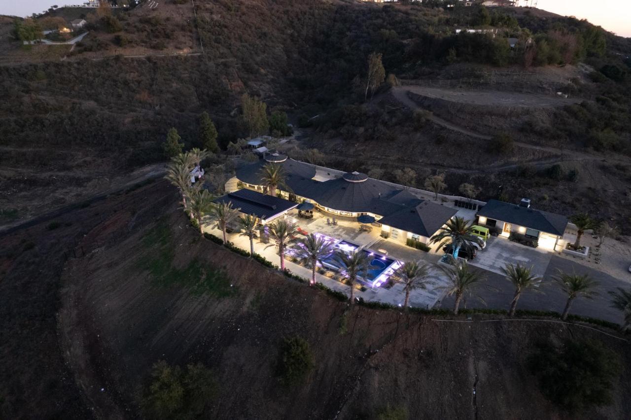Iron Mansion Private Resort-Event Space 12000 Ft! Temecula Exteriör bild