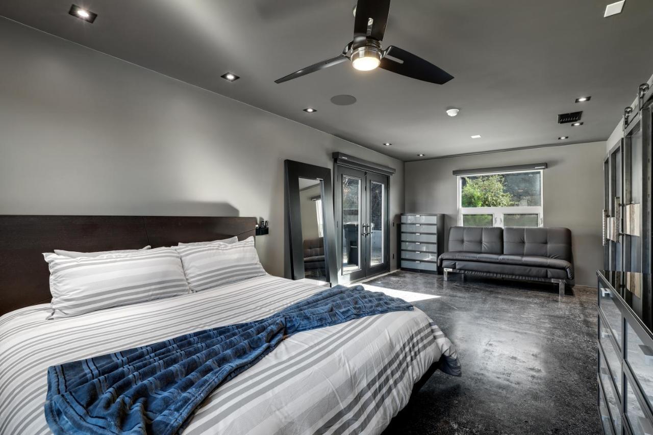Iron Mansion Private Resort-Event Space 12000 Ft! Temecula Exteriör bild